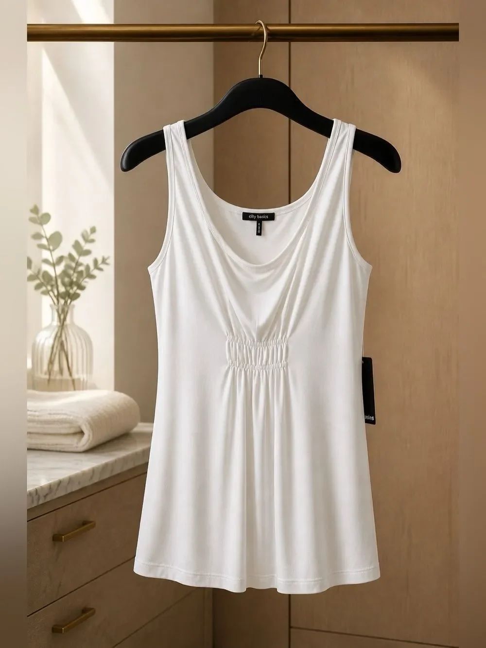 White Sleeveless Top NWT Size Medium